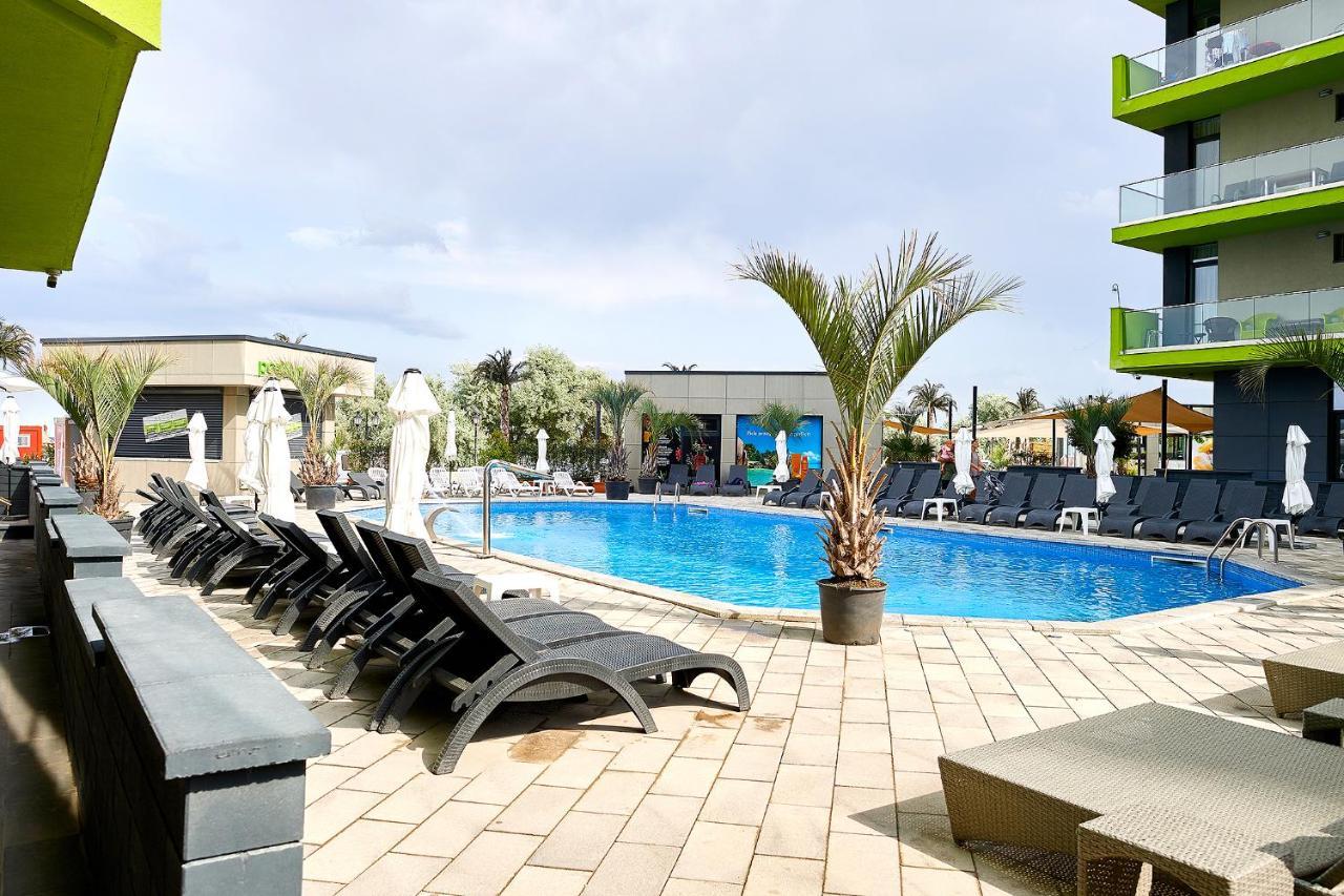 Fanta Sea Apartament Spa N Pool Beach Resort Нэводари Экстерьер фото